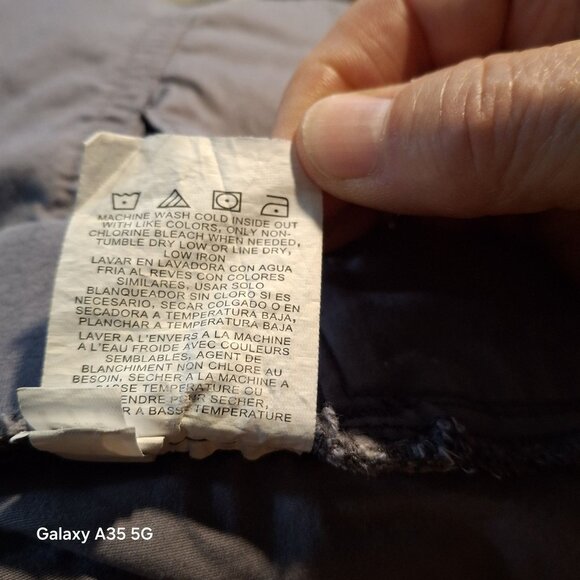 Woman's Lee 22 Fit Gray Casual Shorts With Elastic Waistband & Pockets Mid Rise - Picture 9 of 9